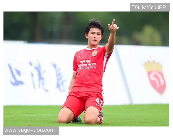 本塞拜尼精彩侧钩破门被判越位无效比赛悬念再起 本塞拜尼精彩侧钩破门被判越位无效比赛悬念再起