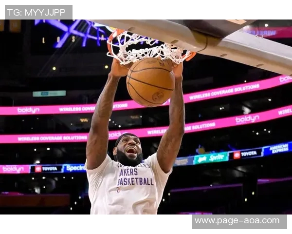 詹姆斯生涯得分突破42975分距离43000分仅差25分再创历史新高